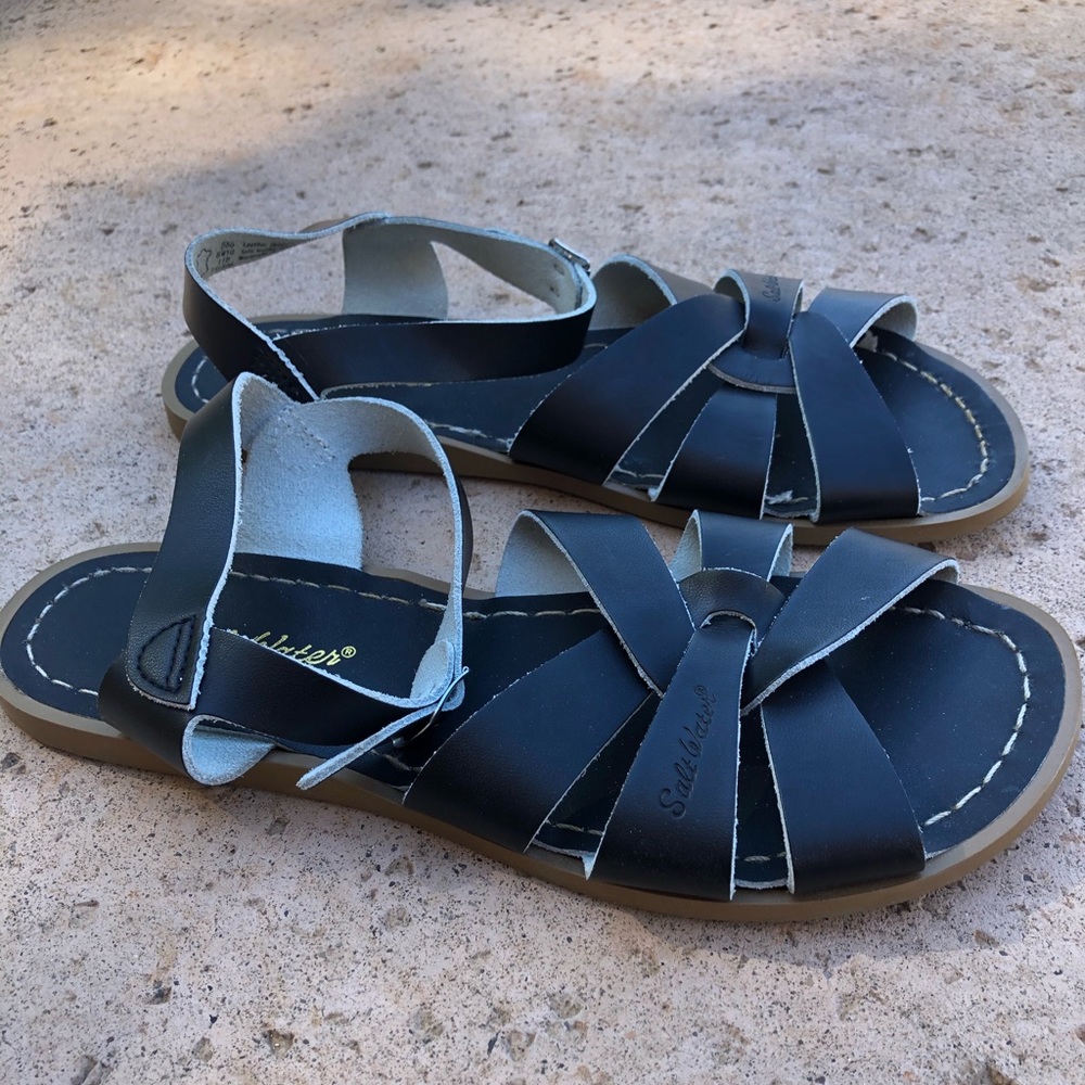 Saltwater Sandals women size 8